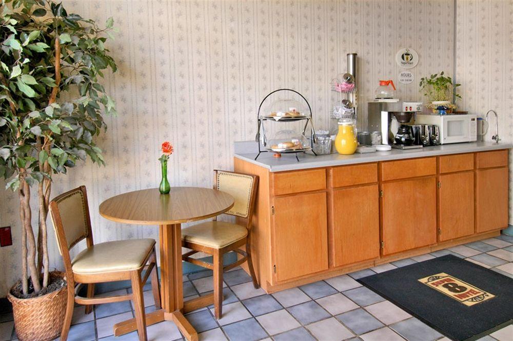 Peoria Inn Tulsa Esterno foto